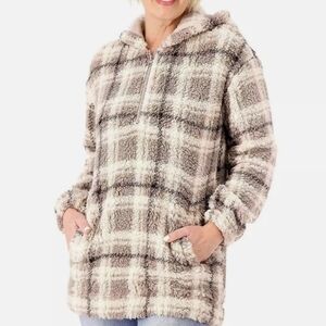 NWOT women's Koolaburra by UGG sherpa hoodie, XS